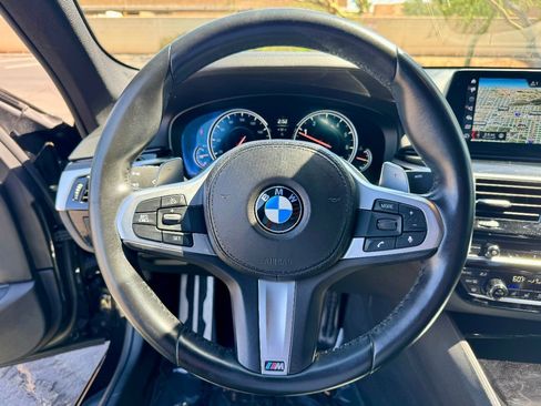 Used 2018 BMW M550i xDrive AWD/4WD image 16