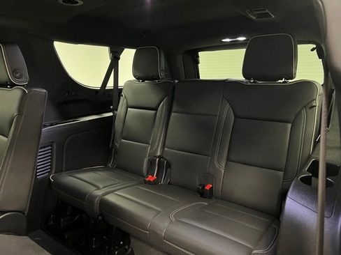Used 2025 GMC Yukon XL Elevation AWD/4WD image 48