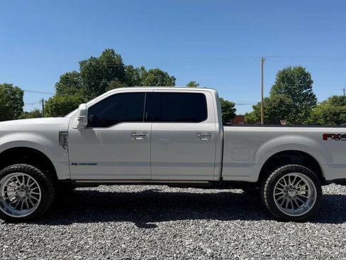 Used 2019 Ford F250 Limited w/ FX4 Off-Road Package AWD/4WD image 4