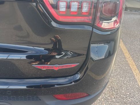 Used 2023 Jeep Compass Trailhawk w/ Trailhawk Convenience Group image 5