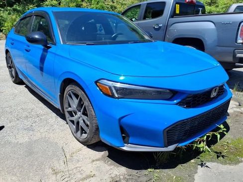 Used 2025 Honda Civic Sport image 3