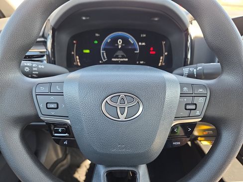 New 2026 Toyota Camry LE image 14