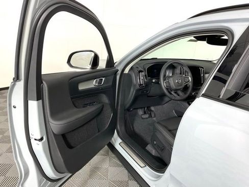 New 2026 Volvo XC40 B5 Plus w/ Protection Package Premier image 30