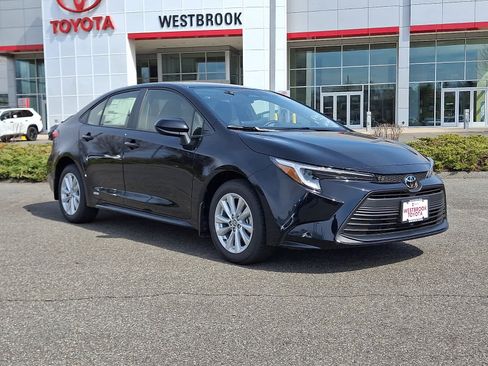 New 2026 Toyota Corolla LE image 2