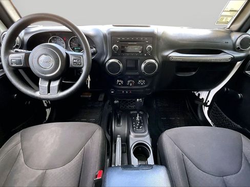 Used 2016 Jeep Wrangler Unlimited Sport w/ Max Tow Package AWD/4WD image 13