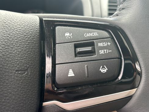 Certified 2025 Honda Odyssey Touring image 28