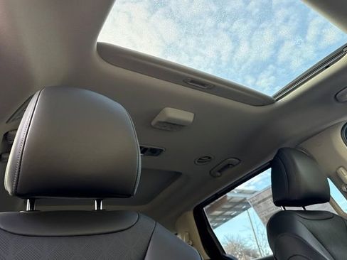 New 2026 Kia Carnival SX FWD image 20