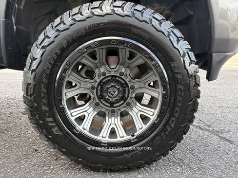 Used 2022 RAM 1500 Big Horn w/ Night Edition AWD/4WD image 24