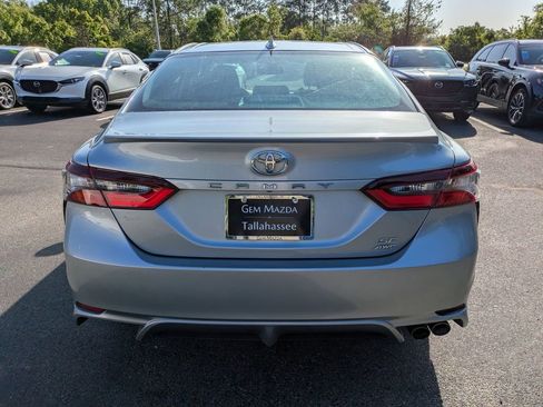 Used 2023 Toyota Camry SE w/ Cold Weather Package image 5