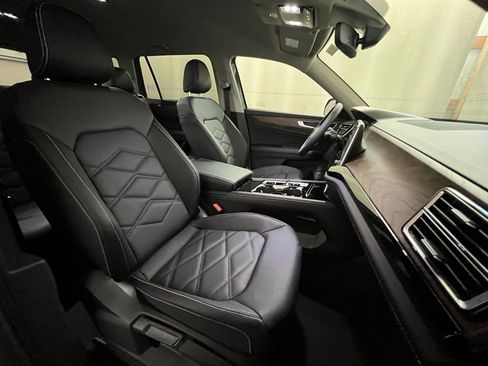 New 2026 Volkswagen Atlas SE image 12