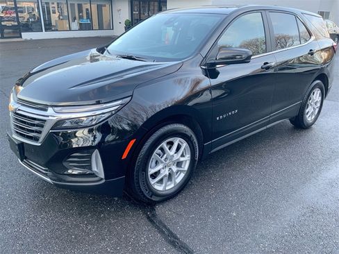 Used 2024 Chevrolet Equinox LT image 41