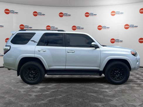 Used 2021 Toyota 4Runner TRD Off-Road Premium w/ Moonroof Package AWD/4WD image 15