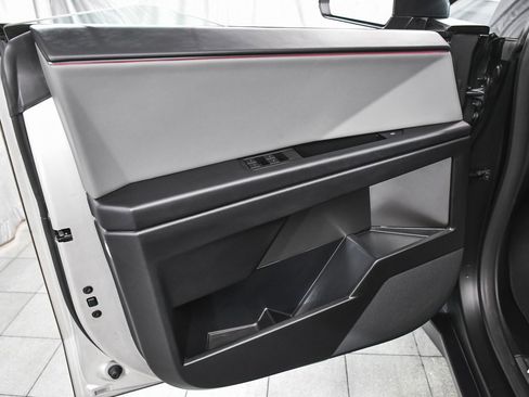 Used 2025 Tesla Cybertruck AWD Crew Cab image 10