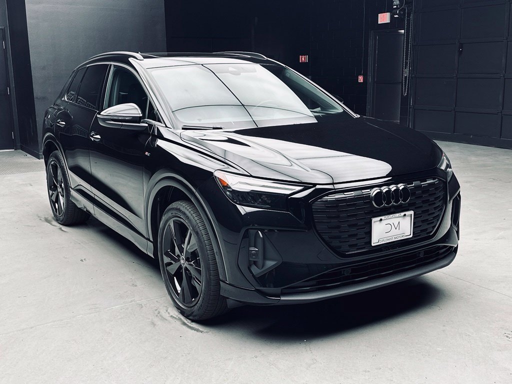 Used 2024 Audi Q4 e-tron Premium Plus AWD/4WD image 8
