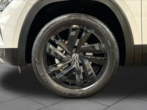Used 2023 Volkswagen Atlas Cross Sport SE w/ Black Wheel Package FWD image 11