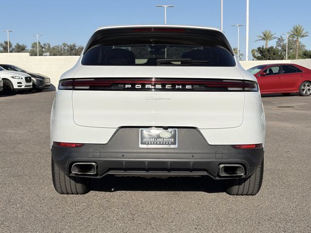 Used 2025 Porsche Cayenne AWD/4WD image 28