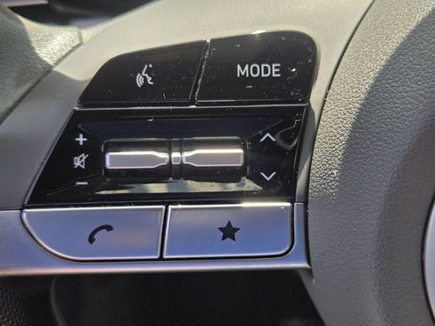 Used 2024 Hyundai Elantra Blue FWD image 24