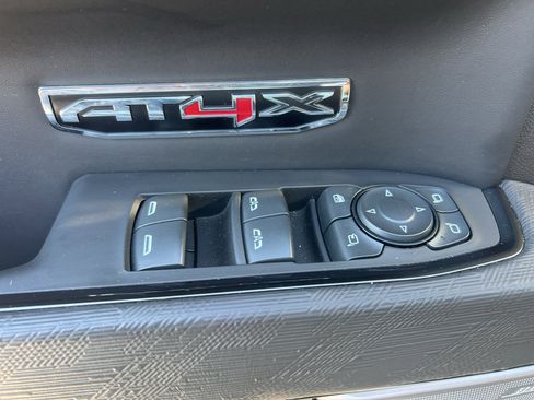 Used 2024 GMC Sierra 1500 AT4X image 24