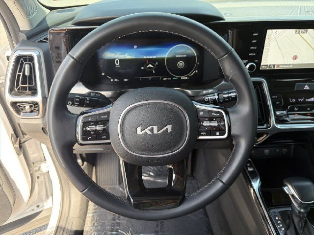 Used 2023 Kia Sorento SX AWD/4WD image 26