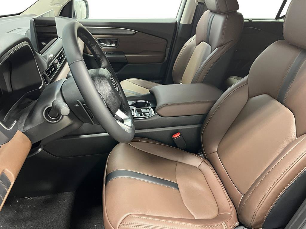 New 2026 Honda Pilot Touring image 16