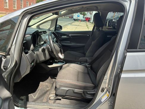 Used 2018 Honda Fit Sport image 13