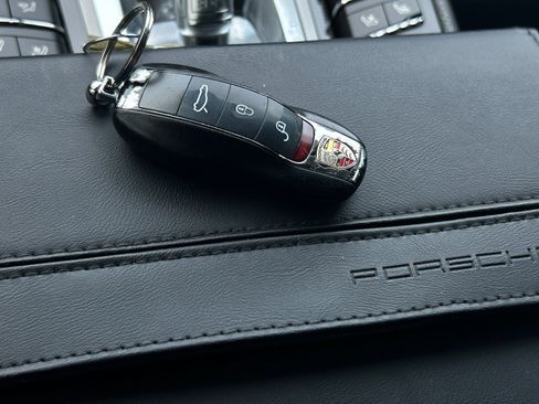 Used 2015 Porsche Panamera 4S image 57