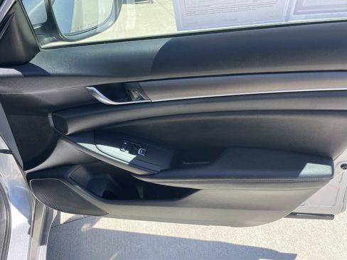 Used 2020 Honda Accord LX image 18