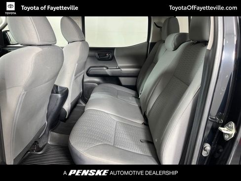 Used 2018 Toyota Tacoma SR w/ SR Convenience Package AWD/4WD image 15