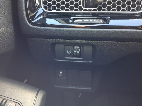 Used 2025 Honda Civic Sport image 28