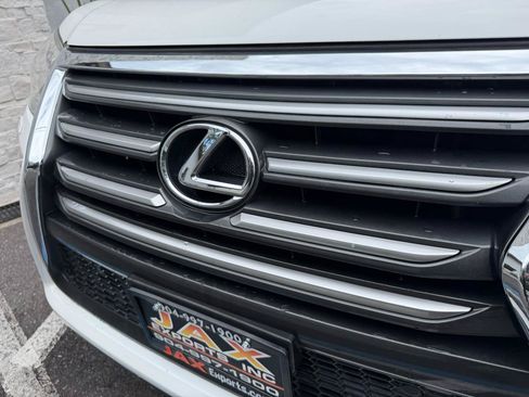 Used 2017 Lexus GX 460 Luxury w/ Preferred Accessory Package AWD/4WD image 5