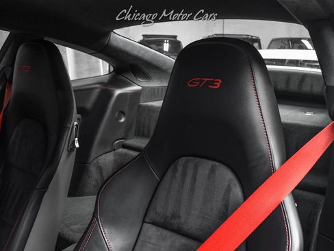 Used 2014 Porsche 911 GT3 RWD image 17