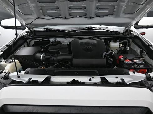Certified 2020 Toyota Tacoma TRD Pro AWD/4WD image 36