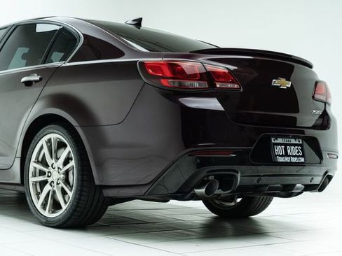 Used 2015 Chevrolet SS image 20