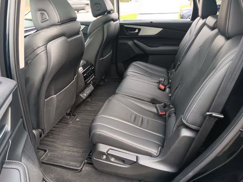 Used 2023 Acura MDX SH-AWD w/ Technology Package image 15