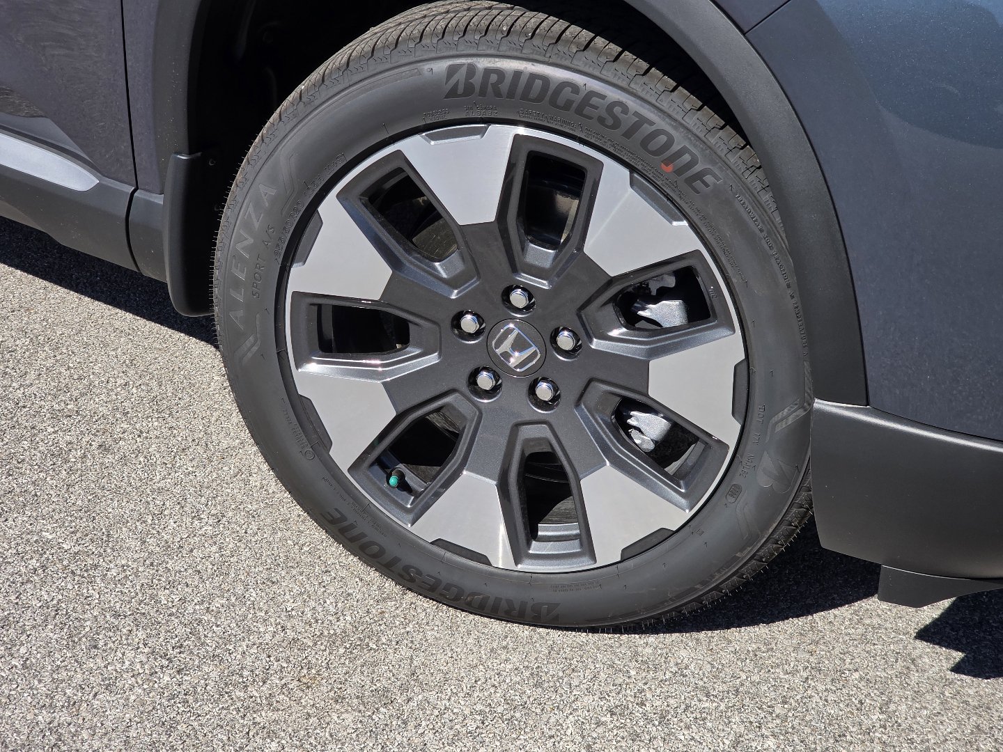New 2026 Honda Pilot Touring image 10