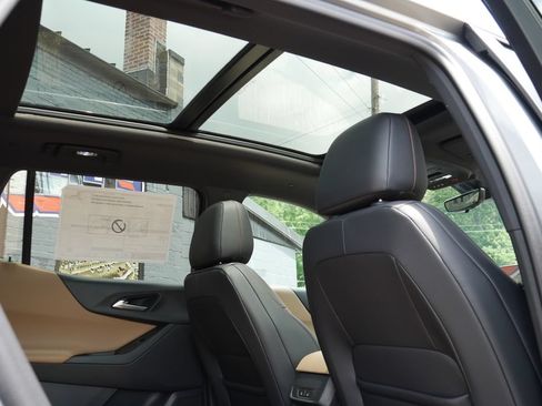 New 2027 Chevrolet Equinox ACTIV w/ Safety and Technology Package AWD/4WD image 17