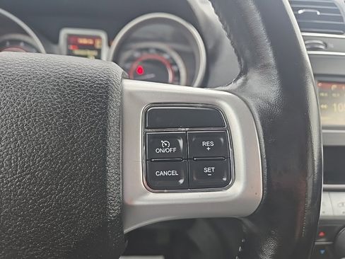 Used 2019 Dodge Journey SE w/ Premium Group image 16