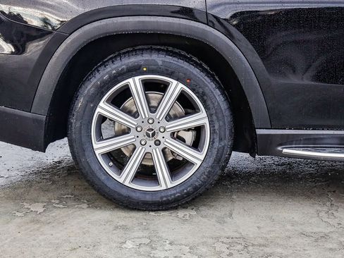 Used 2022 Mercedes-Benz GLS 450 4MATIC image 12