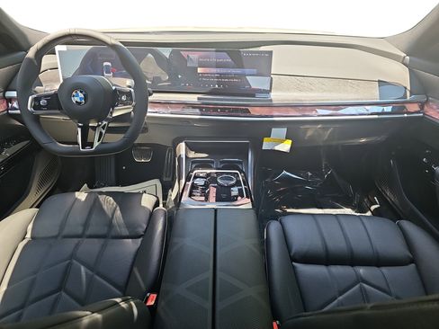 New 2026 BMW 740i RWD image 9