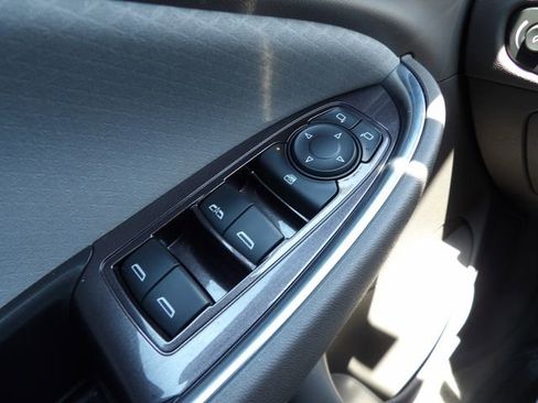 Used 2016 Chevrolet Malibu LT FWD image 22