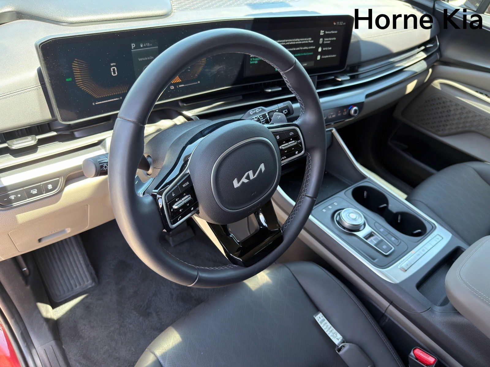 New 2026 Kia Carnival LXS FWD image 11
