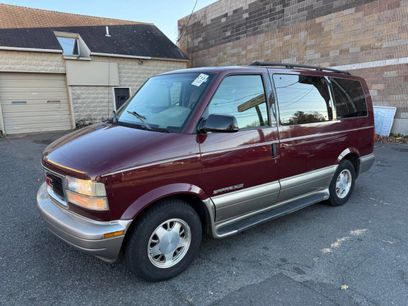 Used 2001 GMC Safari AWD