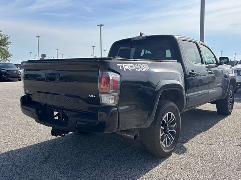 Used 2020 Toyota Tacoma TRD Sport w/ Technology Package AWD/4WD image 4