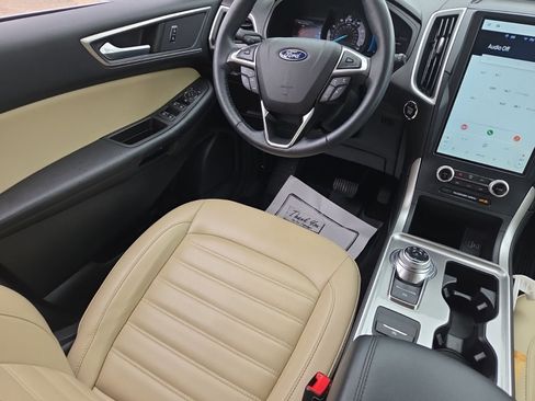 Certified 2023 Ford Edge SEL w/ Convenience Package AWD/4WD image 17