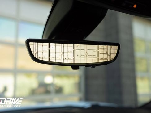 Used 2022 GMC Sierra 1500 AT4 w/ AT4 Premium Package image 39