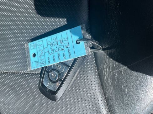 Used 2017 Ford F350 Platinum w/ Platinum Ultimate Package AWD/4WD image 33