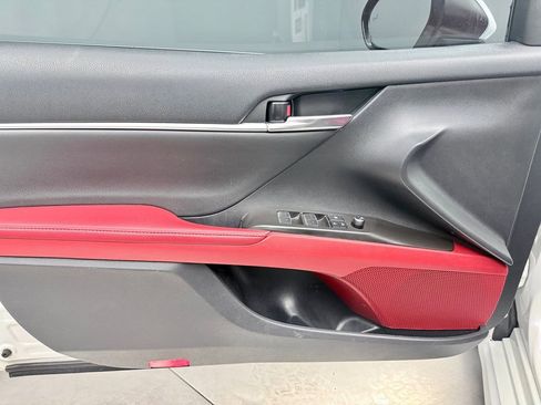 Used 2021 Toyota Camry XSE image 15