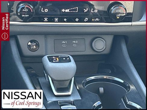 Certified 2026 Nissan Rogue SV FWD image 27