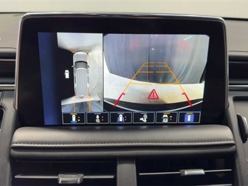 Used 2023 Chevrolet Tahoe LT w/ Luxury Package image 37