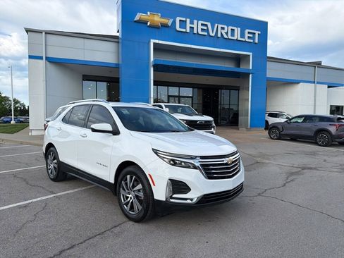 Certified 2022 Chevrolet Equinox Premier FWD image 1